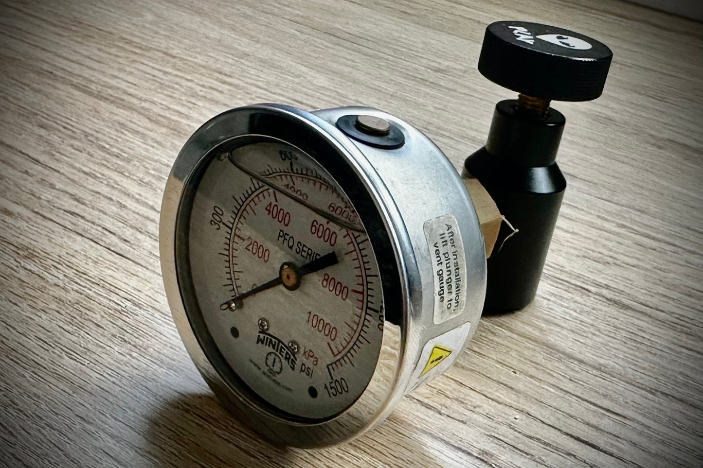 Nanometro para mediciones de presion Tanques